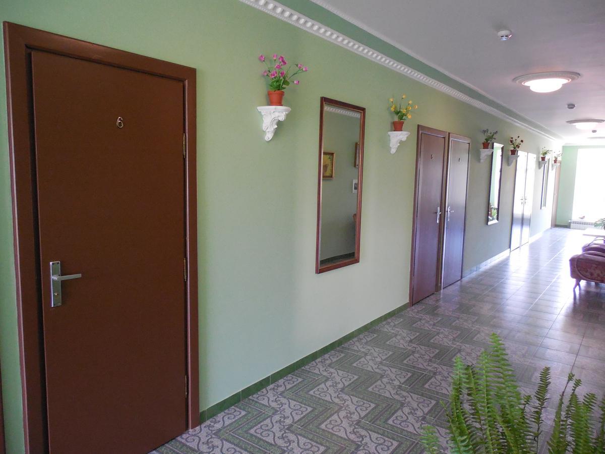 Prezident Hotel Dilove Ngoại thất bức ảnh